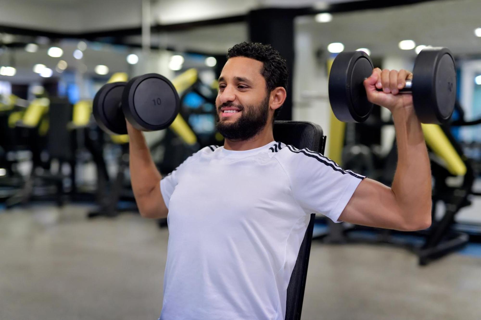 Al Corniche Hotel Jeddah Exterior photo Dumbbell shoulder press